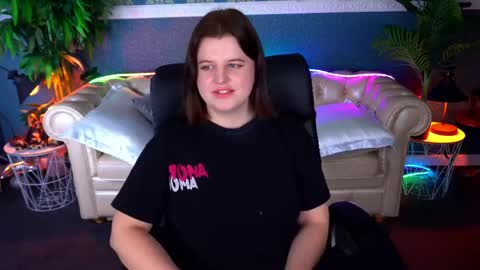 kristifoxy online show from April 13, 7:56 am