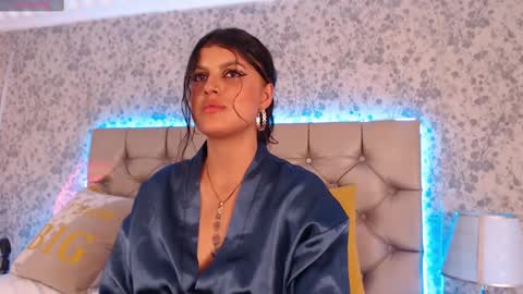 KristinWall online show from February 18, 12:48 am