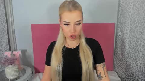 KristyFlowers online show from February 24, 4:43 pm