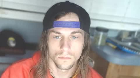 krytiar1992 online show from November 18, 10:51 am