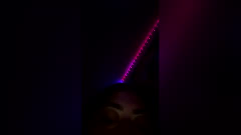 ksalvo1015 online show from April 18, 5:42 am