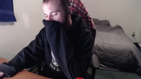Snapshot of kuggy570 chatting on February 19, 9:25 pm Kuggy online show from February 19, 9:25 pm