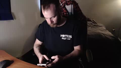 Snapshot of kuggy570 chatting on January 12, 1:58 pm Kuggy online show from January 12, 1:58 pm