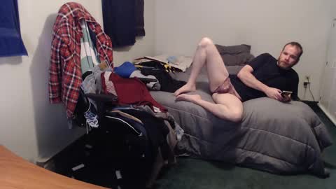 Snapshot of kuggy570 chatting on January 23, 1:30 am Kuggy online show from January 23, 1:30 am