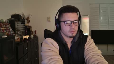 KUHNDOG74 online show from December 3, 8:20 pm