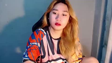 kuntiex online show from October 13, 5:26 pm