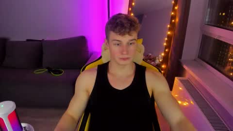 kurt_hanssen online show from December 15, 6:26 pm