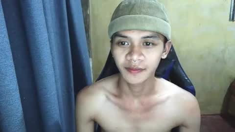 kurtxxx07 online show from June 15, 7:55 am