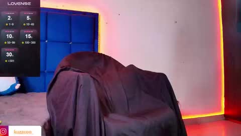 kuzzcoo online show from February 26, 9:42 pm