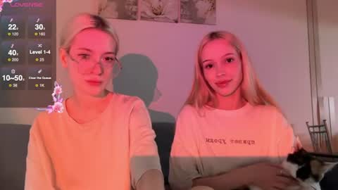 Bella and Alexandra online show from June 26, 6:35 pm