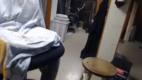 kybullmaster65 online show from February 16, 1:14 am