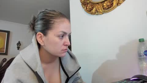 Snapshot of kyhara chatting on February 20, 1:46 am kyhara online show from February 20, 1:46 am