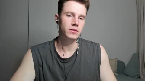 Snapshot of kyle_4u chatting on December 21, 7:27 pm Kyle online show from December 21, 7:27 pm