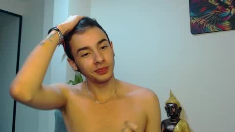Snapshot of kyle_bratz chatting on December 4, 5:43 am kyle online show from December 4, 5:43 am