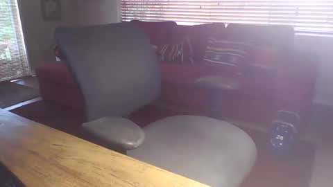 Kyle online show from April 28, 3:00 am