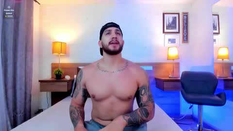 kylenorth_ online show from September 17, 11:24 am