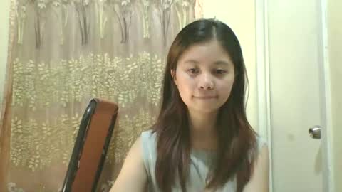 its me KYLIE online show from September 27, 8:50 pm