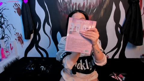 submissive demon Please help me to reach 500 thumbs up online show from December 28, 7:33 am