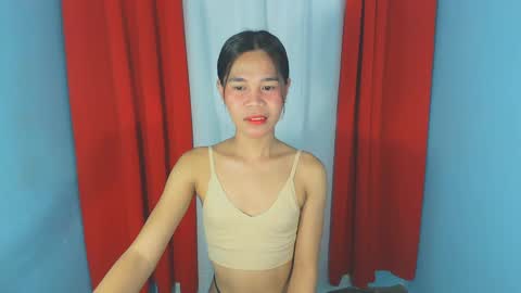 Snapshot of kylie_fuck69 chatting on February 6, 12:15 pm kylie online show from February 6, 12:15 pm