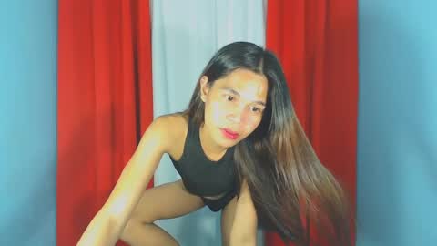 Snapshot of kylie_fuck69 chatting on January 13, 6:49 pm kylie online show from January 13, 6:49 pm