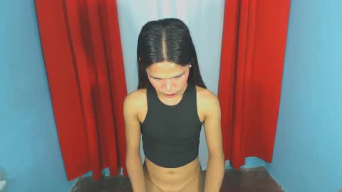 Snapshot of kylie_fuck69 chatting on February 1, 5:47 pm kylie online show from February 1, 5:47 pm