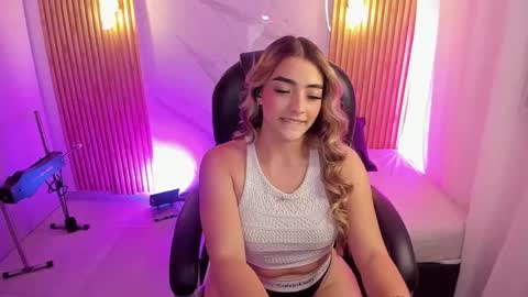  KYLIE  online show from April 20, 3:31 am