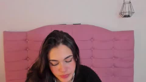 kylie_ls online show from October 3, 2:53 am