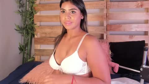 Kylie  online show from March 9, 2:07 am