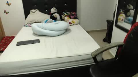 Instagram Kylie switch  followme  buy lovense here online show from October 13, 12:45 am