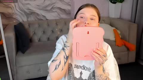 Kylie online show from June 9, 3:39 am