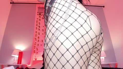 K Y L I E online show from February 11, 2:03 am