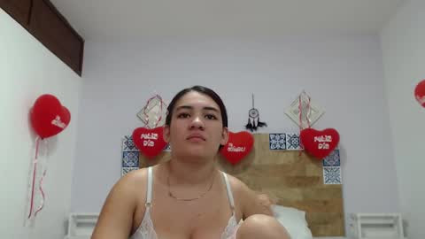 Kylie online show from February 21, 2:38 pm