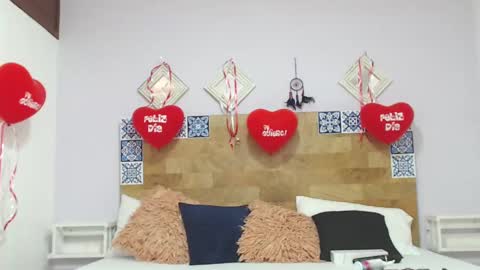 Kylie online show from February 20, 2:57 pm