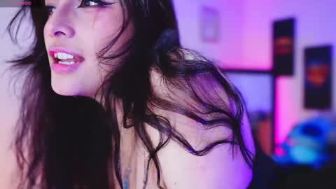 Kyomi online show from February 19, 3:27 pm