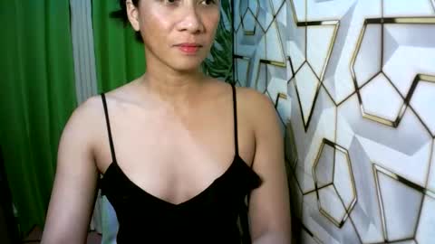 kyutshyne online show from March 29, 6:42 pm