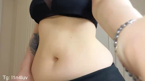 lina online show from November 28, 9:44 pm