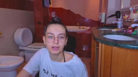 Margo  online show from December 18, 2:56 pm