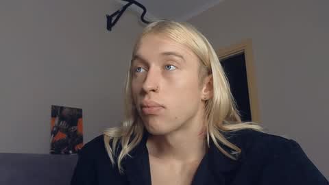 Adonis online show from December 28, 1:49 pm