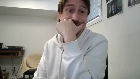 labelette007 online show from February 6, 9:24 am