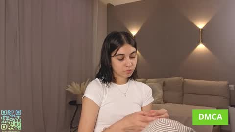 Snapshot of labubaby chatting on September 11, 4:30 pm Mai online show from September 11, 4:30 pm