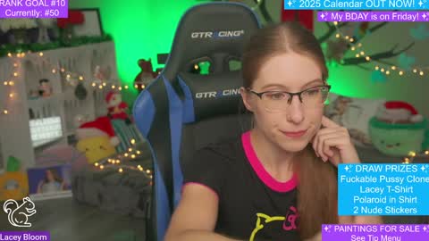 Lacey Bloom online show from December 5, 1:20 am