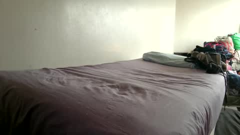 lachickadelbronx online show from February 10, 4:32 pm