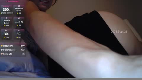 Snapshot of lacie_richards chatting on September 29, 4:11 am Lacie online show from September 29, 4:11 am