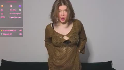 lady_birdd online show from March 27, 3:02 pm