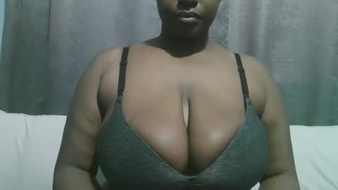 lady_dearra online show from October 16, 11:10 am