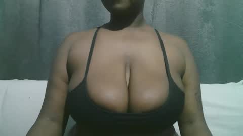 lady_dearra online show from October 4, 3:37 am