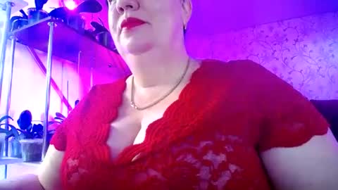 Lady Gloria online show from June 23, 5:04 am