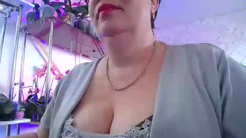 Snapshot of lady_gloria chatting on March 1, 3:16 pm Lady Gloria online show from March 1, 3:16 pm