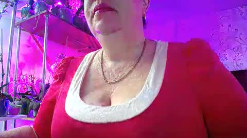 Snapshot of lady_gloria chatting on February 23, 5:01 am Lady Gloria online show from February 23, 5:01 am
