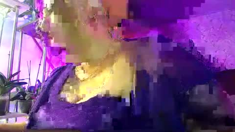 Lady Gloria online show from October 18, 5:00 am